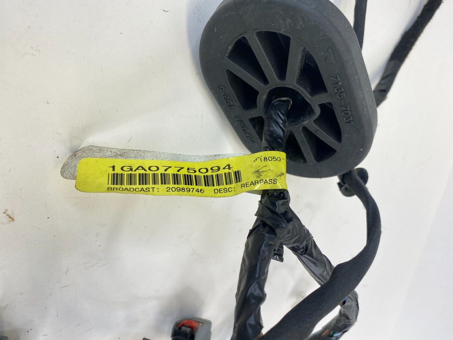 2010-2012 Chevrolet Traverse Rear Right Side Door Wire Wiring Harness 20989746