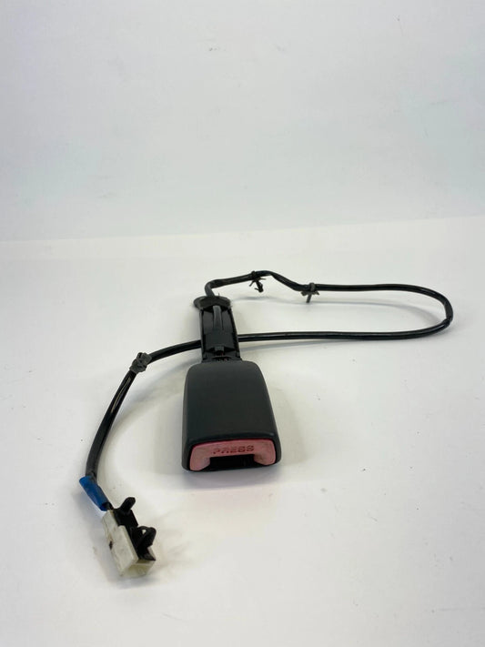 2007 2008 INFINITI G35 SEDAN FRONT RIGHT SIDE SEAT BELT BUCKLE E034501 OEM
