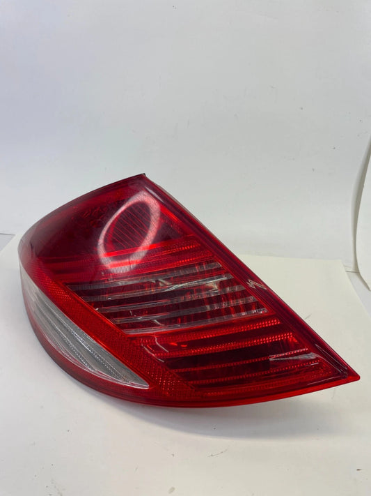 07-10 MERCEDES-BENZ CL550 CL600 CL65 REAR LEFT TAIL LIGHT TAIL LAMP 216-820-0964