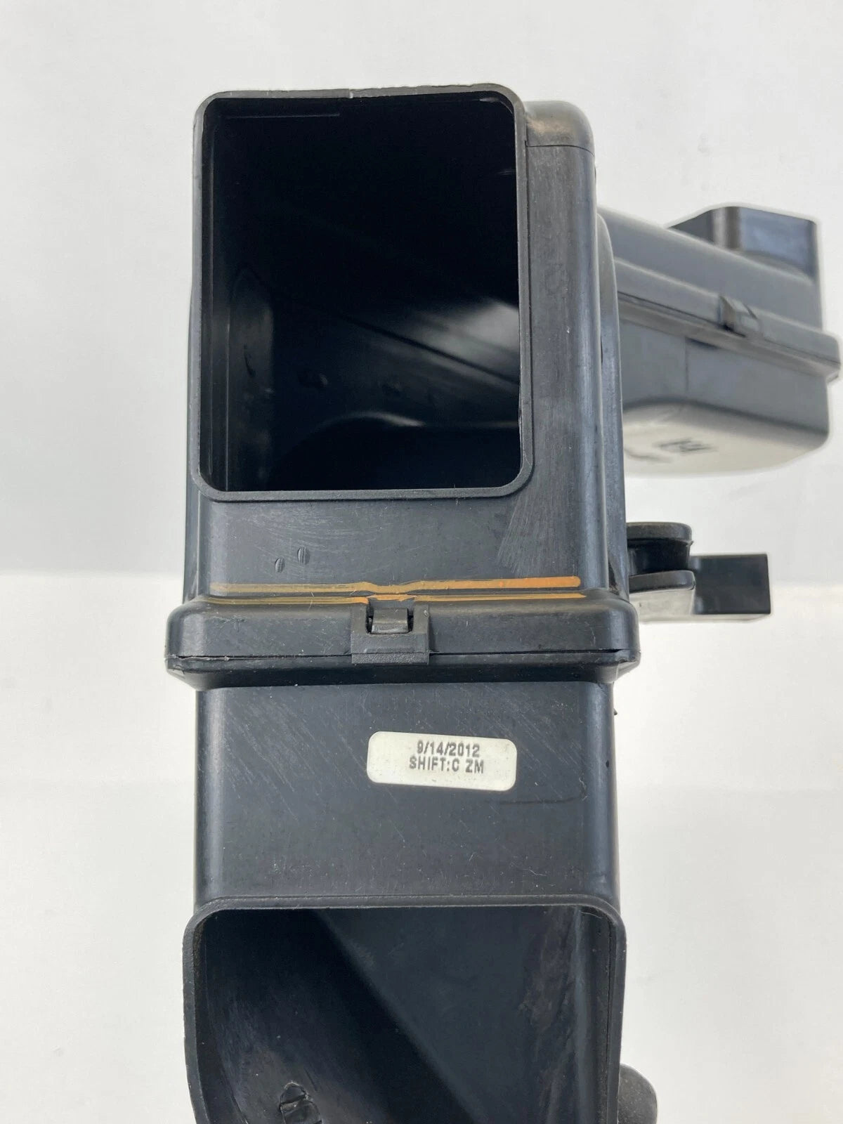 2011 2012 2013 2014 HYUNDAI SONATA FRONT RIGHT PASSENGER AIR DUCT OEM