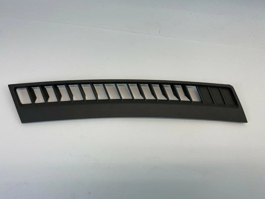 2005-2007 JEEP GRAND CHEROKEE UPPER RIGHT DASH DEFROST GARNISH VENT COVER TRIM