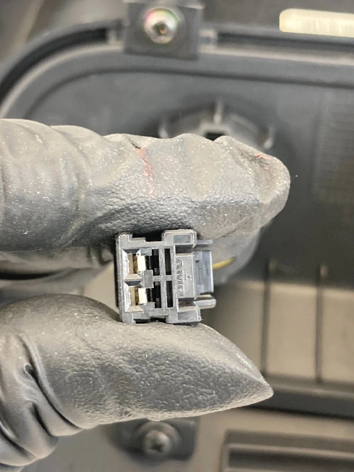 2016-2020 KIA SORENTO REAR CENTER CONSOLE AIR VENT W/ USB CHARGER 84640C6000 OEM