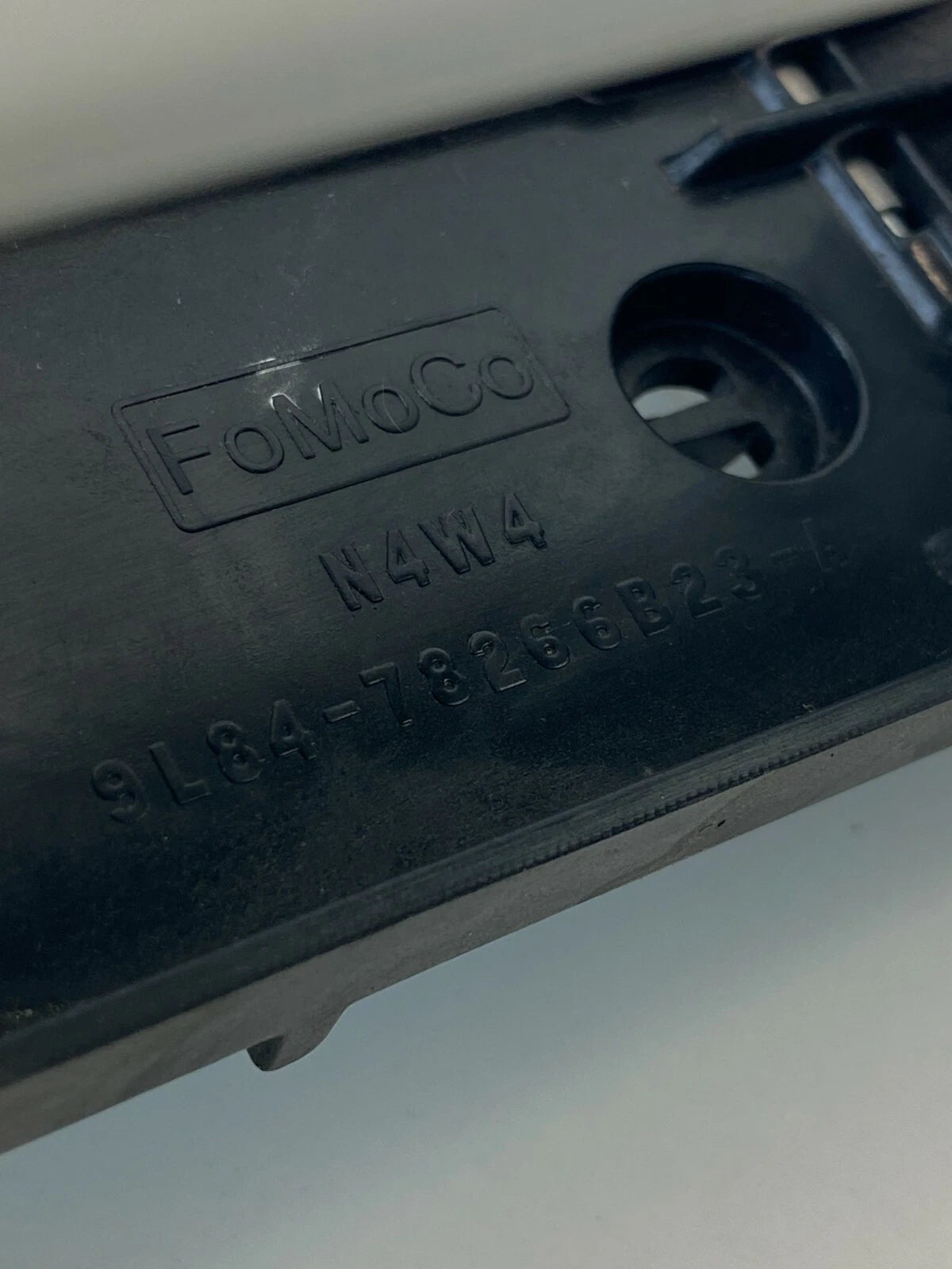 2008-2012 FORD ESCAPE REAR LEFT DRIVER SIDE EXTERIOR DOOR HANDLE 9L84-78266B23-A