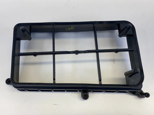 2015-2017 CHRYSLER 200 2.4L AIR CLEANER BODY HOUSING TRIM 68212804AE OEM