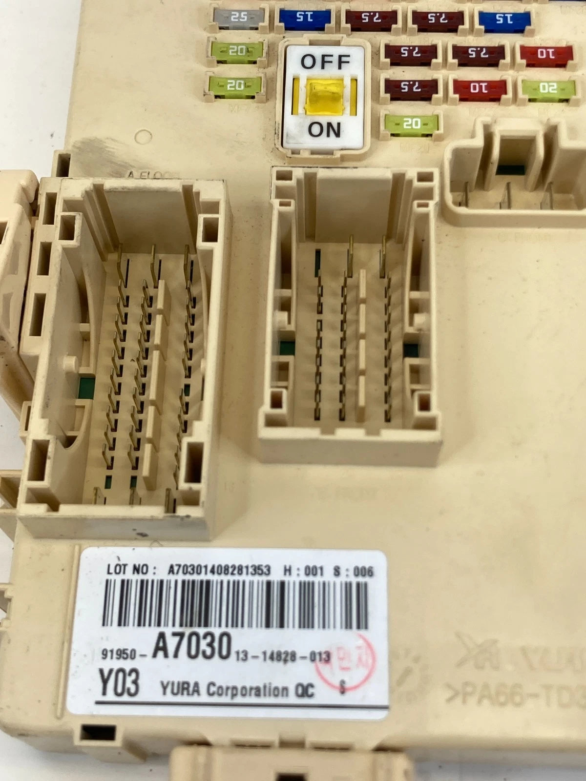 14-16 KIA FORTE INTERIOR UNDER DASH FUSE RELAY BOX COMPARTMENT 91950A7030 OEM