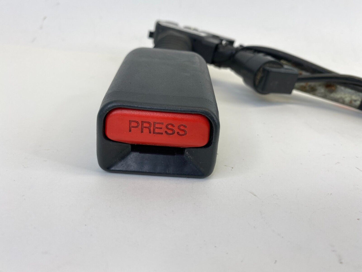 2007-2009 Acura RDX Front Right Passenger Side Seat Belt Buckle Assembly OEM