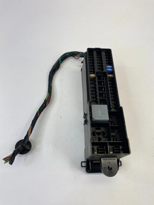 2012-2018 FORD FOCUS REAR TRUNK RELAY JUNCTION FUSE BOX UNIT OEM AV6T-14K131-AB