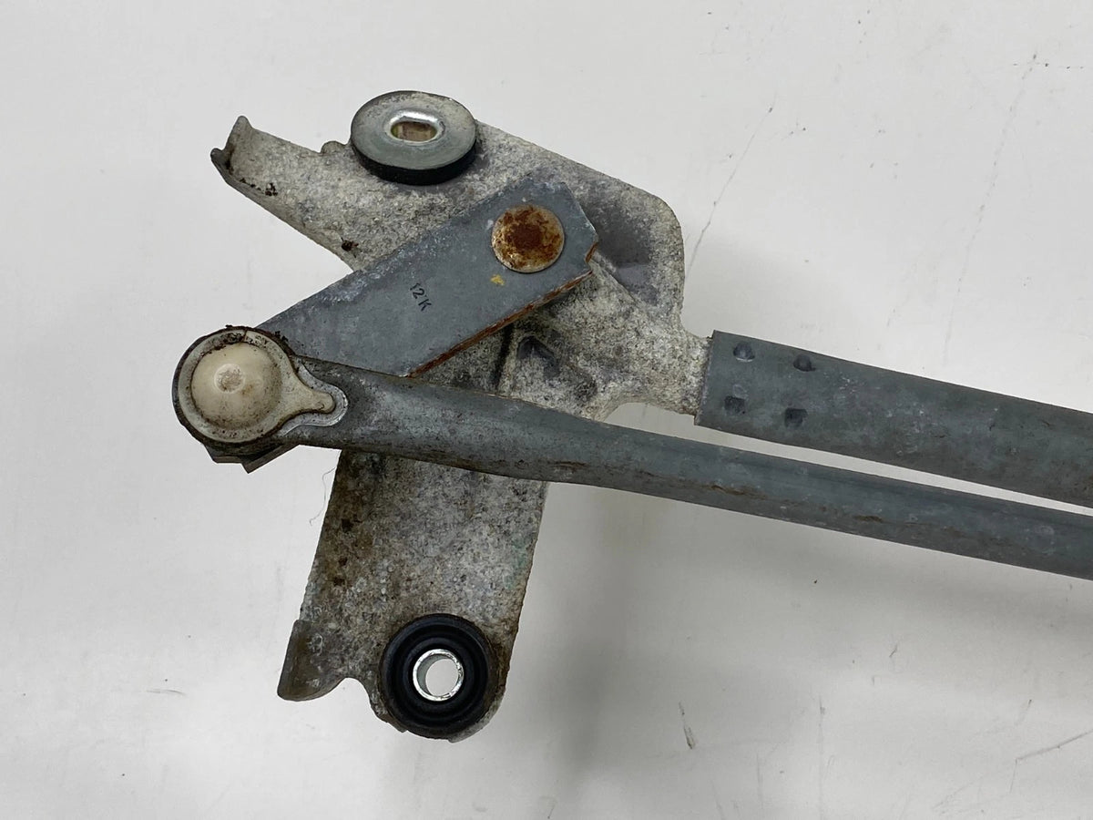 04-09 TOYOTA PRIUS FRONT WINDSHIELD WIPER MOTOR LINKAGE ASSEMBLY OEM 85110-47060