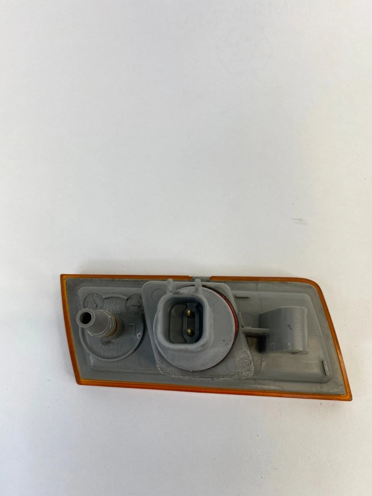 2005-2010 CHRYSLER 300 FRONT LEFT DRIVER BUMPER SIDE MARKER LIGHT LAMP OEM