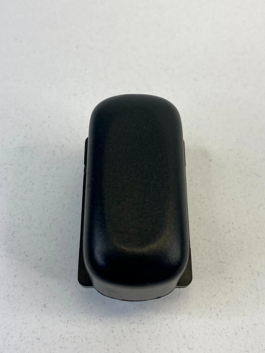 99 00 01 02 03 04 CHEVROLET CHEVY TRACKER CENTER DASH COVER SWITCH TRIM PANEL