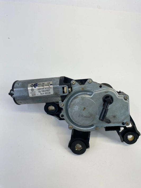 98-04 AUDI A6 QUATTRO WAGON REAR BACK GLASS WIPER MOTOR ASSEMBLY 8L0955711B OEM