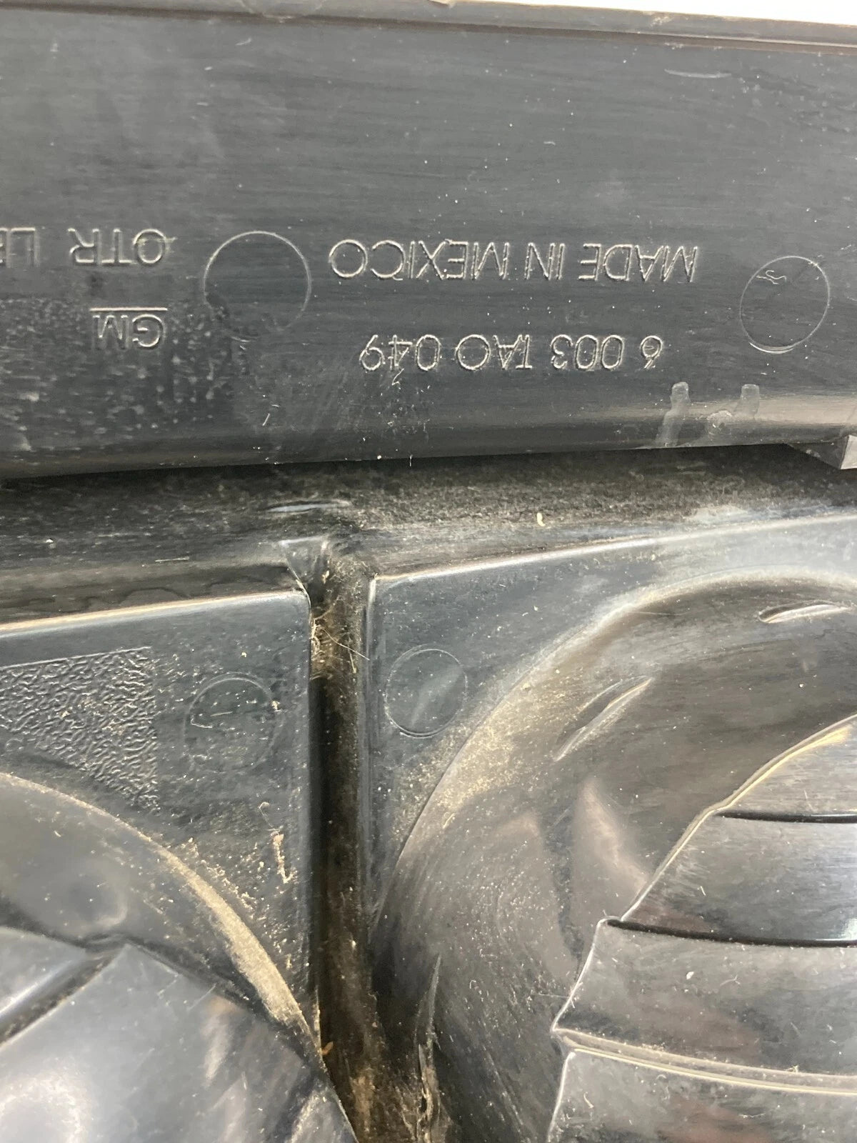 2002-2009 CHEVROLET TRAILBLAZER LEFT DRIVER TAIL LIGHT LAMP TAILLIGHT 15131578