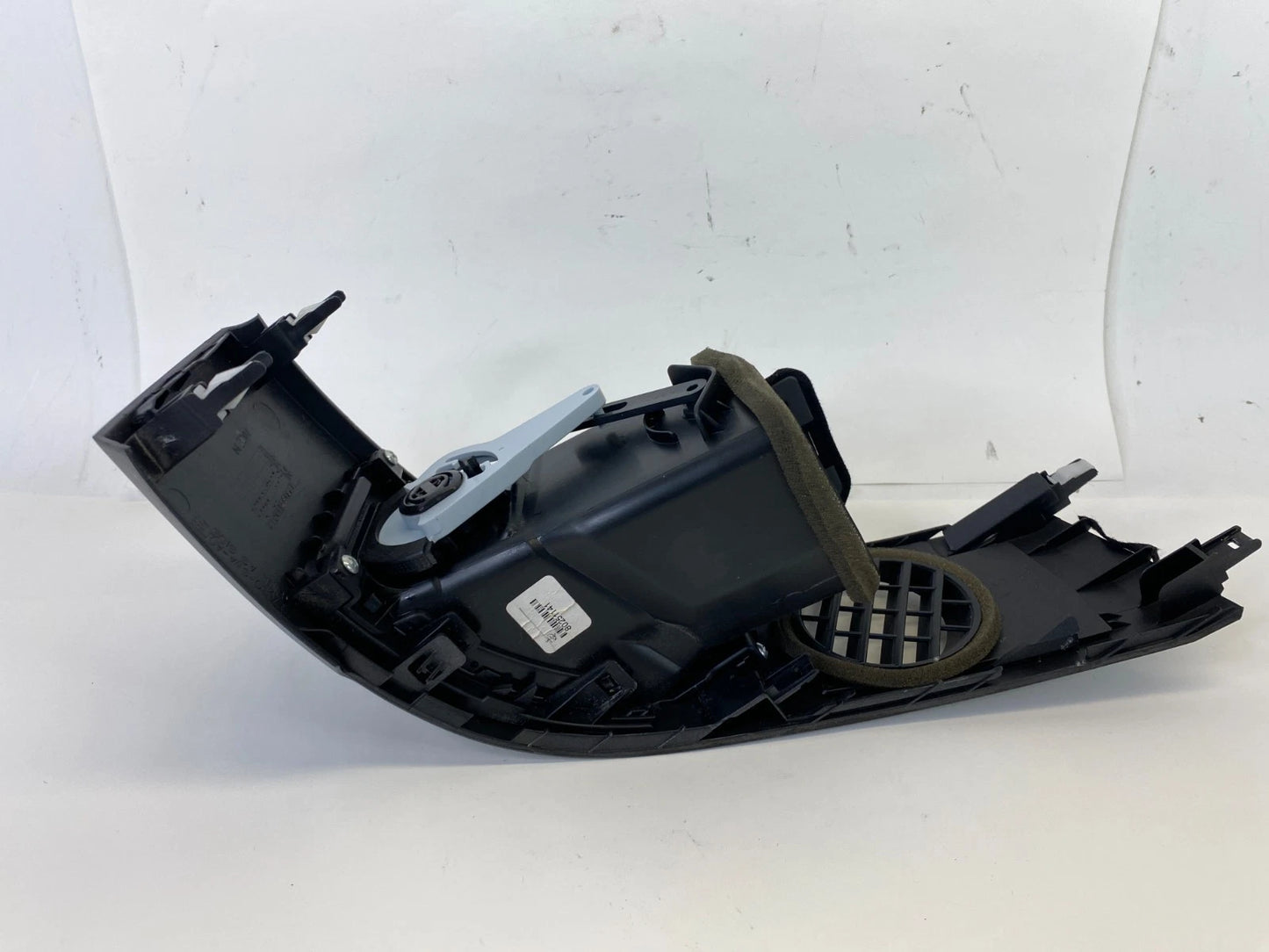 2007-2011 HONDA CR-V DASH RIGHT PASSENGER SIDE AIR VENT BEZEL 77630-SWA-A0 OEM