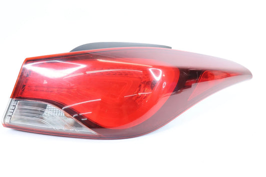 2014-2016 HYUNDAI ELANTRA SEDAN RH PASSENGER OUTER TAILLIGHT TAIL LIGHT LAMP OEM