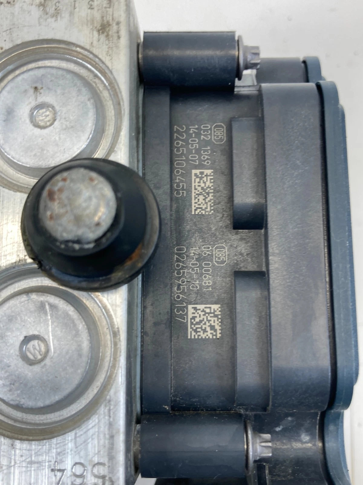 2015 Chrysler 200 2.4L FWD AT ABS Anti Lock Brake Pump Control Module 68232470AB