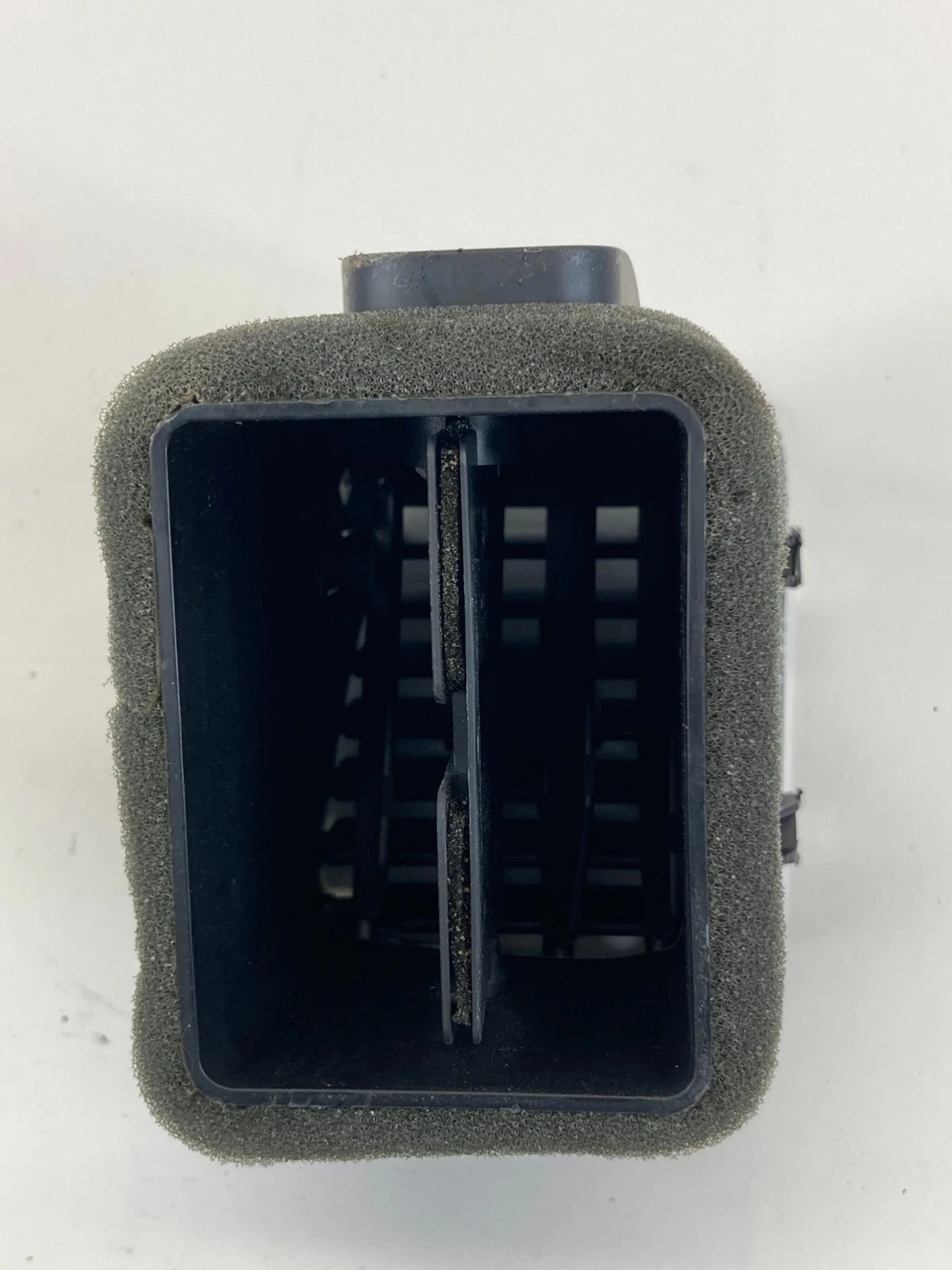 2011-2013 DODGE DURANGO DASH LEFT SIDE HEATER AIR VENT OUTLET GRILLE 00006043-01