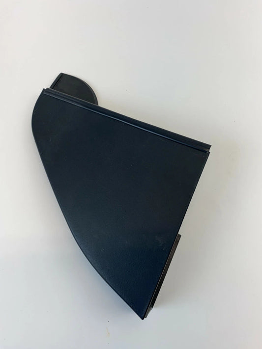 08-16 TOWN & COUNTRY REAR LEFT SLIDING INNER DOOR CORNER COVER 0ZX01TRMAB OEM
