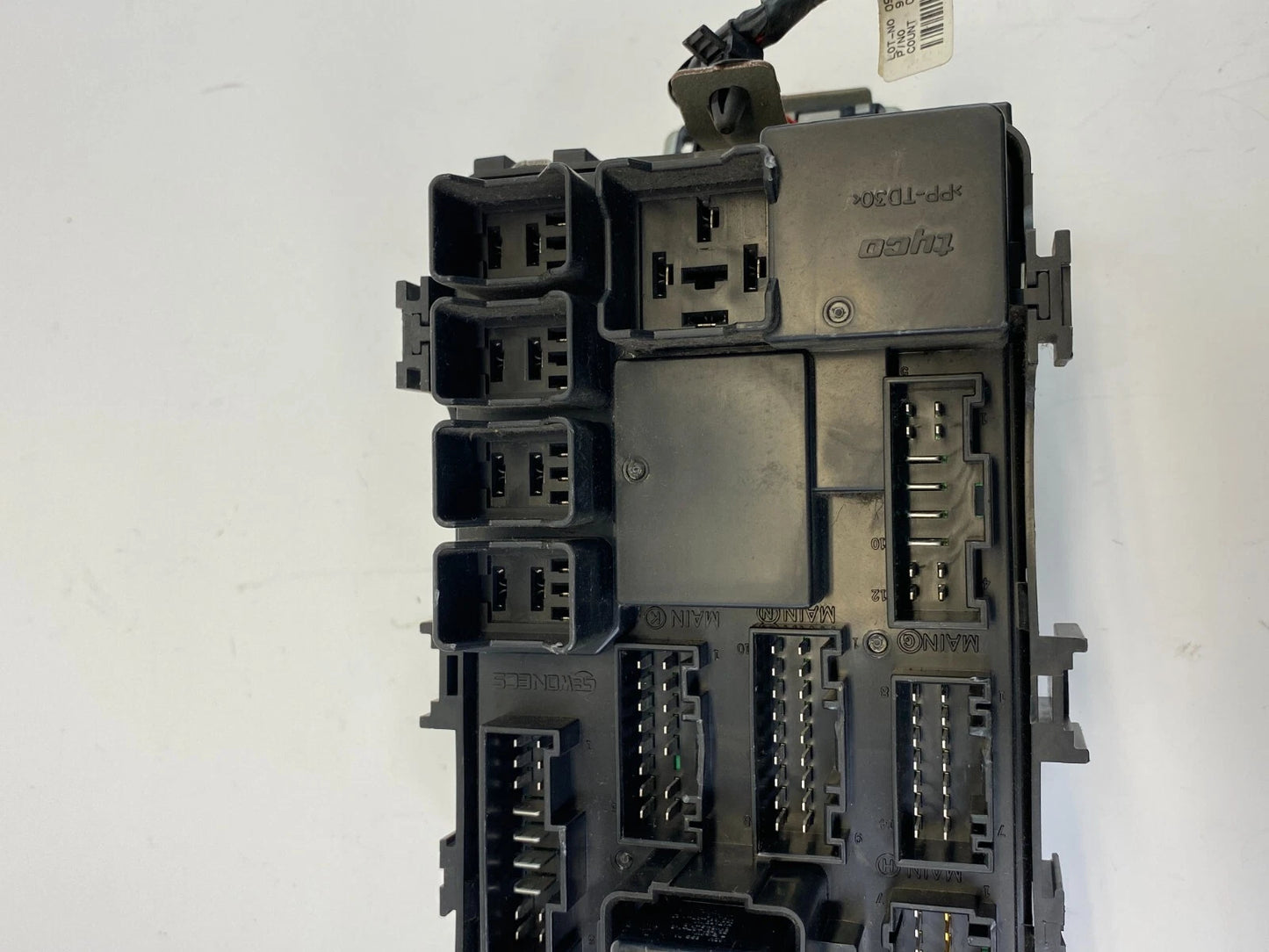 2006-2011 06-11 HYUNDAI ACCENT DASH CABIN FUSE BOX RELAY JUNCTION 919501G040 OEM