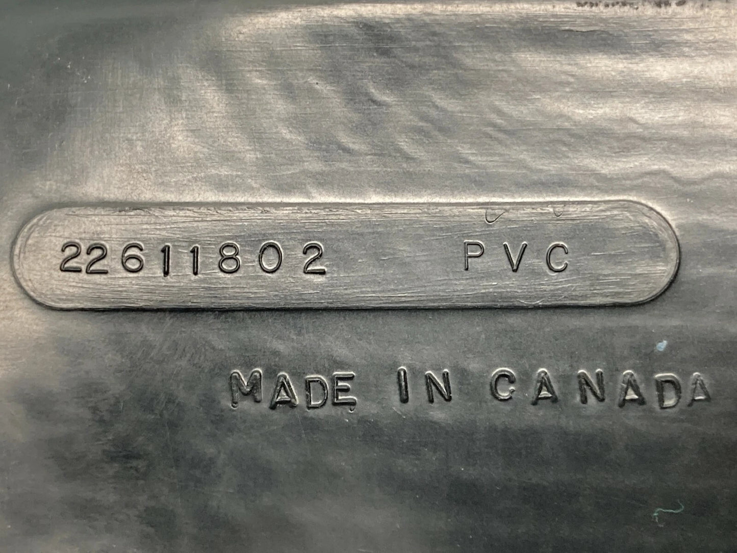 1999-2005 PONTIAC GRAND AM CENTER CONSOLE RUBBER TRAY INSERT MAT 22611802 OEM