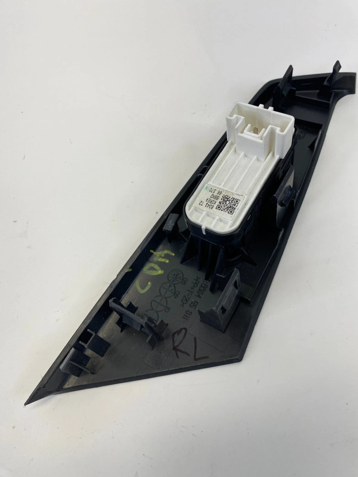 2010-2012 MAZDA 3 SEDAN REAR LEFT SIDE POWER WINDOW CONTROL SWITCH W/ BEZEL OEM