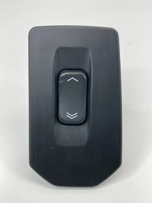 2003-2007 CADILLAC CTS REAR LEFT BACK DOOR POWER WINDOW CONTROL SWITCH 25750264