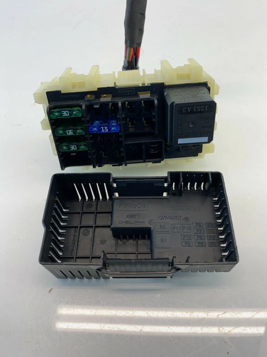 2010-2013 VOLVO S60 3.0L REAR TRUNK FUSE BOX RELAY W/ COVER 6G9T-14C507-AB OEM