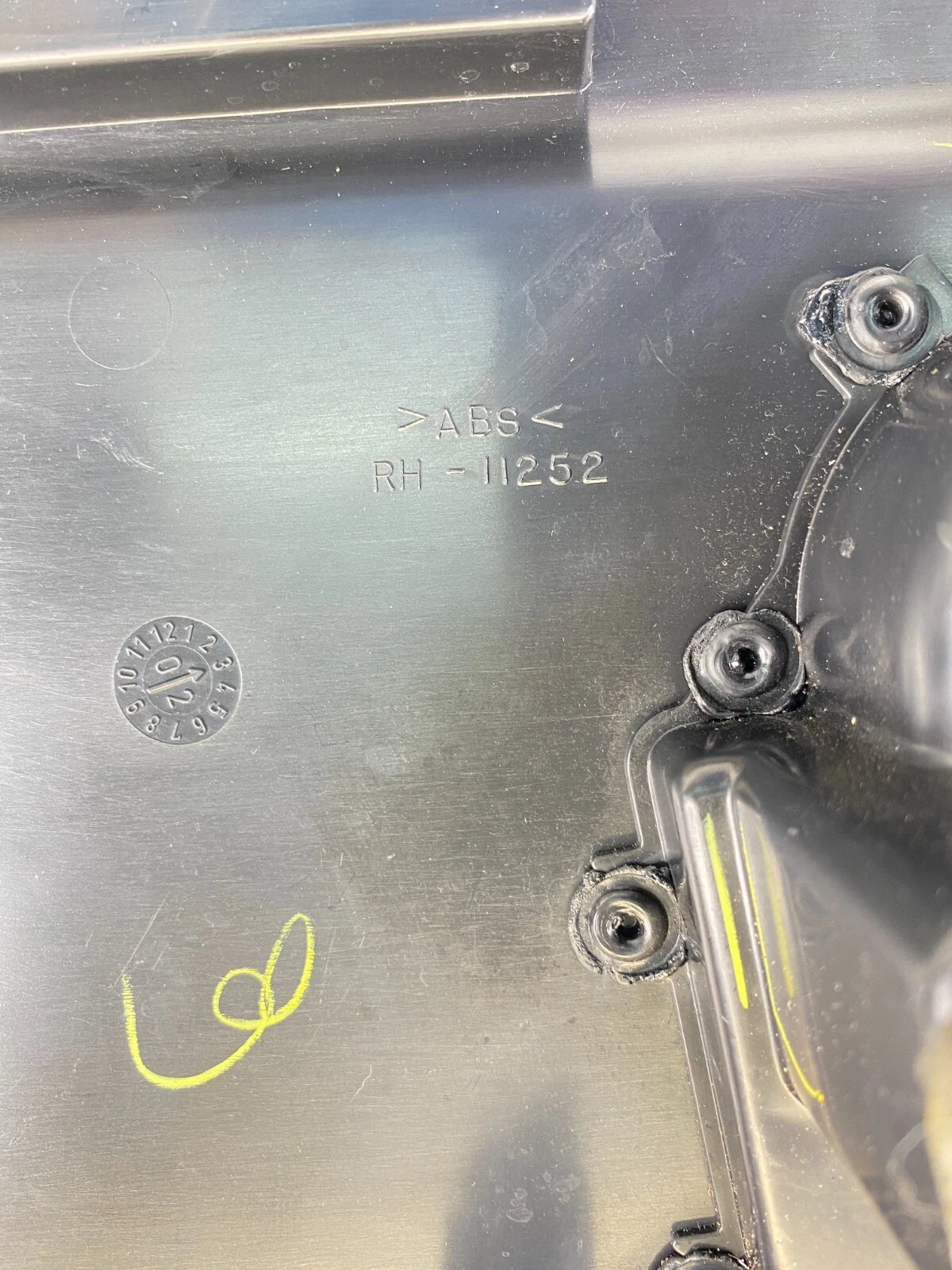 2004-2006 SRX Dash Right Passenger Side End Cap Cover Panel Trim RH-11252 OEM