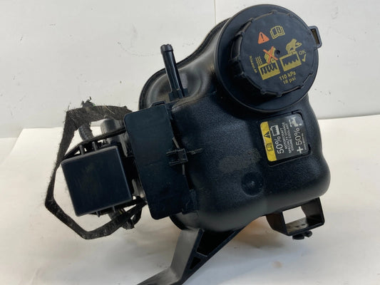 2013-2019 Ford Police Interceptor Sedan Engine Coolant Expansion Reservoir Tank