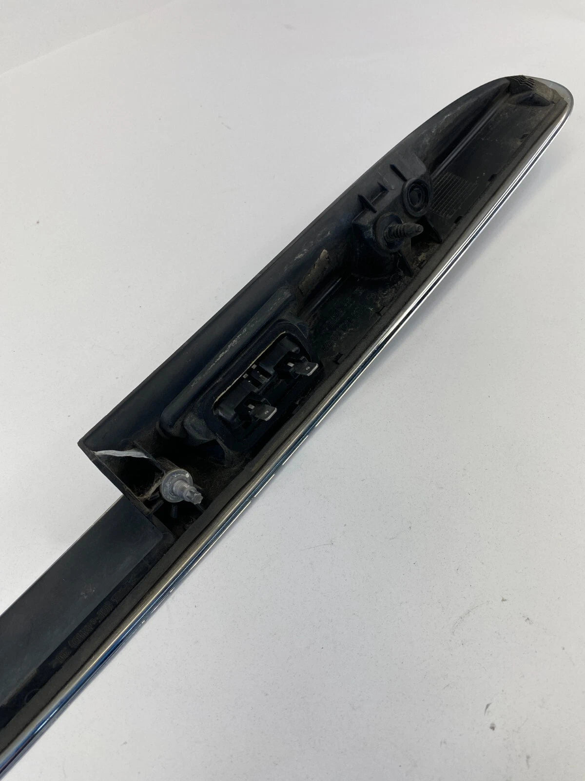 2006-2011 MERCEDES-BENZ ML 350 SUV 4-DR OUTER LIFTGATE HANDLE BEZEL MOLDING TRIM
