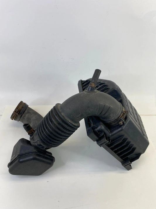 13-16 HYUNDAI SANTA FE SPORT INTAKE UPPER CLEANER BOX & HOSE 28130-2W200 OEM