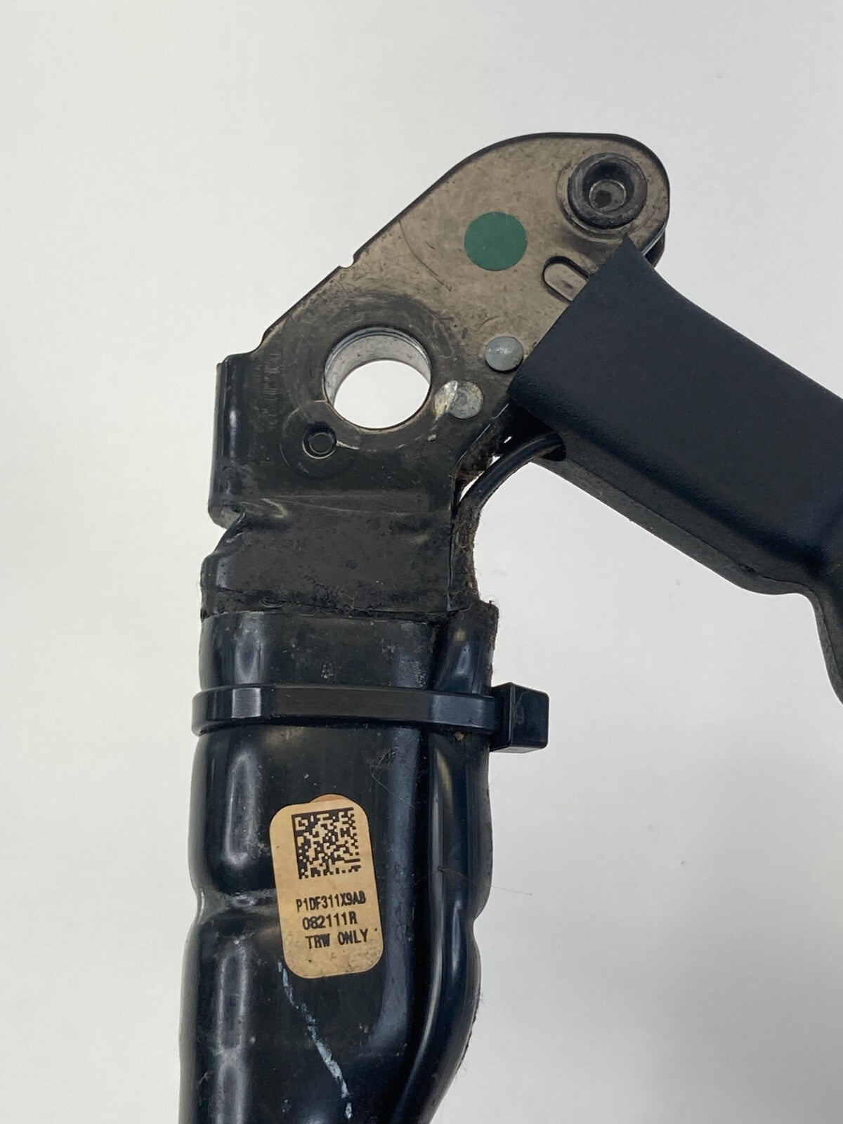 11-16 Chrysler Town & Country Front Left Side Seat Belt Buckle 1DF311X9AB OEM