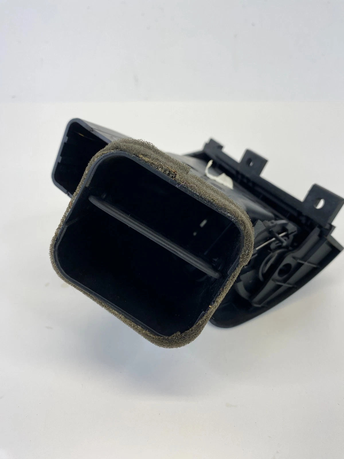 2001-2005 BMW 325I DASH LEFT DRIVER AC AIR VENT GRILLE OUTER 64228361897