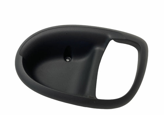 2002-2007 BUICK RENDEZVOUS REAR RIGHT SIDE INNER DOOR HANDLE BEZEL 825296 OEM