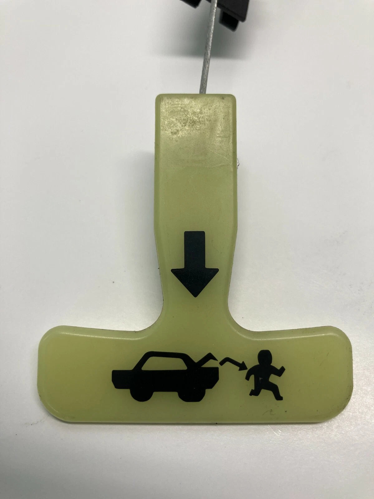 2003 CHRYSLER SEBRING SEDAN REAR TRUNK LOCK LATCH RELEASE ACTUATOR ASSEMBLY OEM
