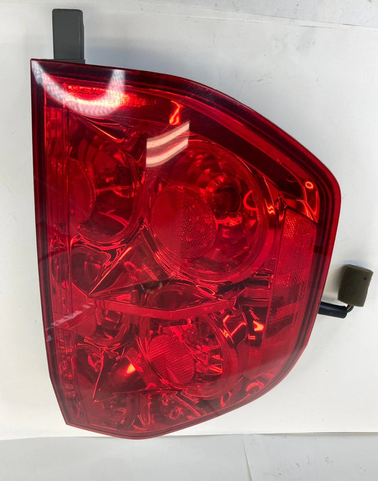 2003-2005 HONDA PILOT RIGHT PASSENGER SIDE TAILLIGHT TAIL LIGHT LAMP RH OEM