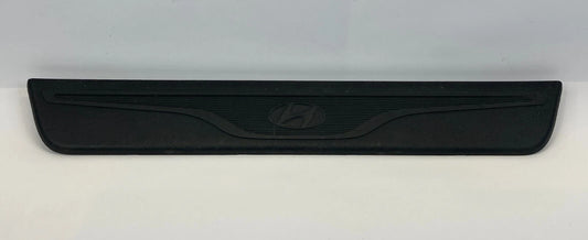 11-15 HYUNDAI ELANTRA FRONT RIGHT PASS DOOR SCUFF PLATE TRIM 85882-3Y000 US BUIL