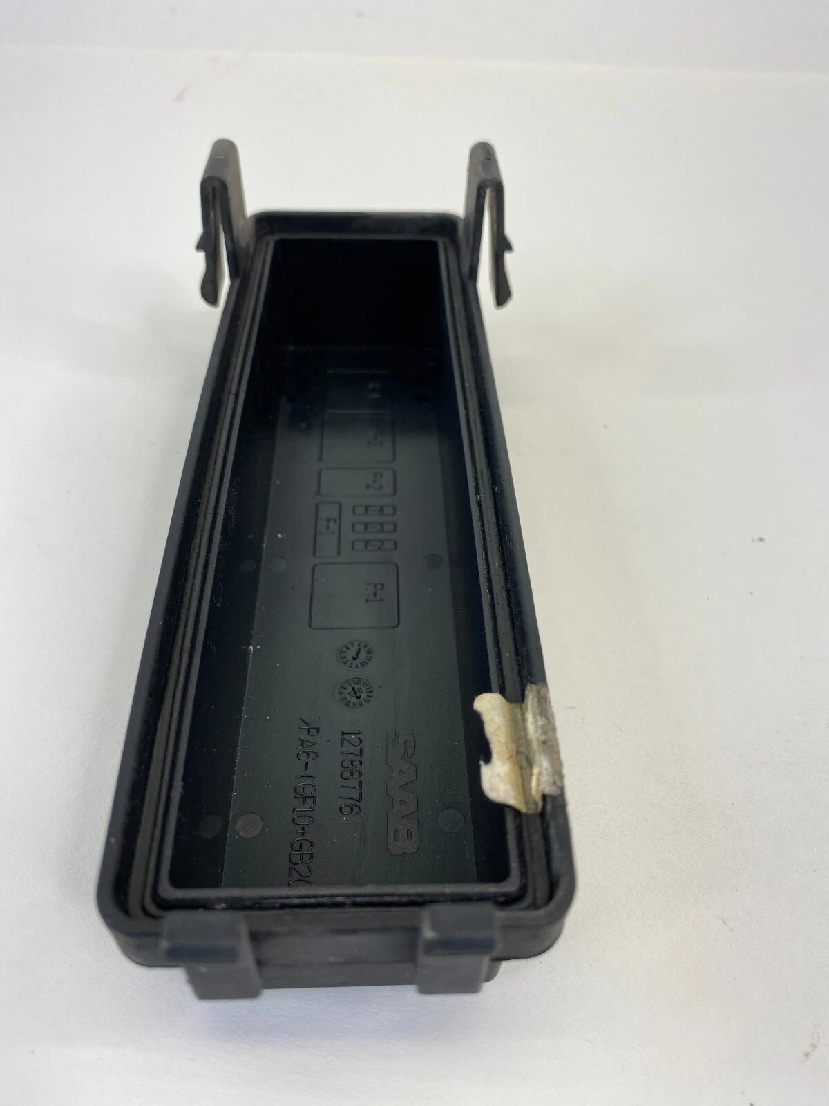 2003 04 05 06 07 08 09 10 2011 SAAB 9-3 FRONT FUSE RELAY BOX COVER CAP 12788776