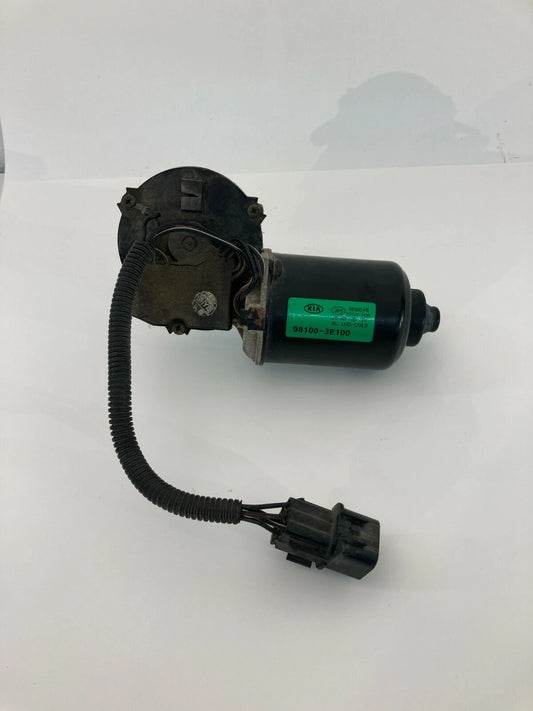 2003-2006 KIA SORENTO FRONT WINDSHIELD WIPER MOTOR ASSEMBLY OEM 98100-3E100