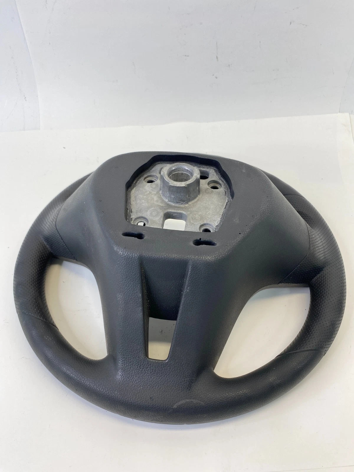 17 18 19 20 21 22 CHEVROLET TRAX A/T STEERING WHEEL W/AUDIO CONTROL SWITCH OEM