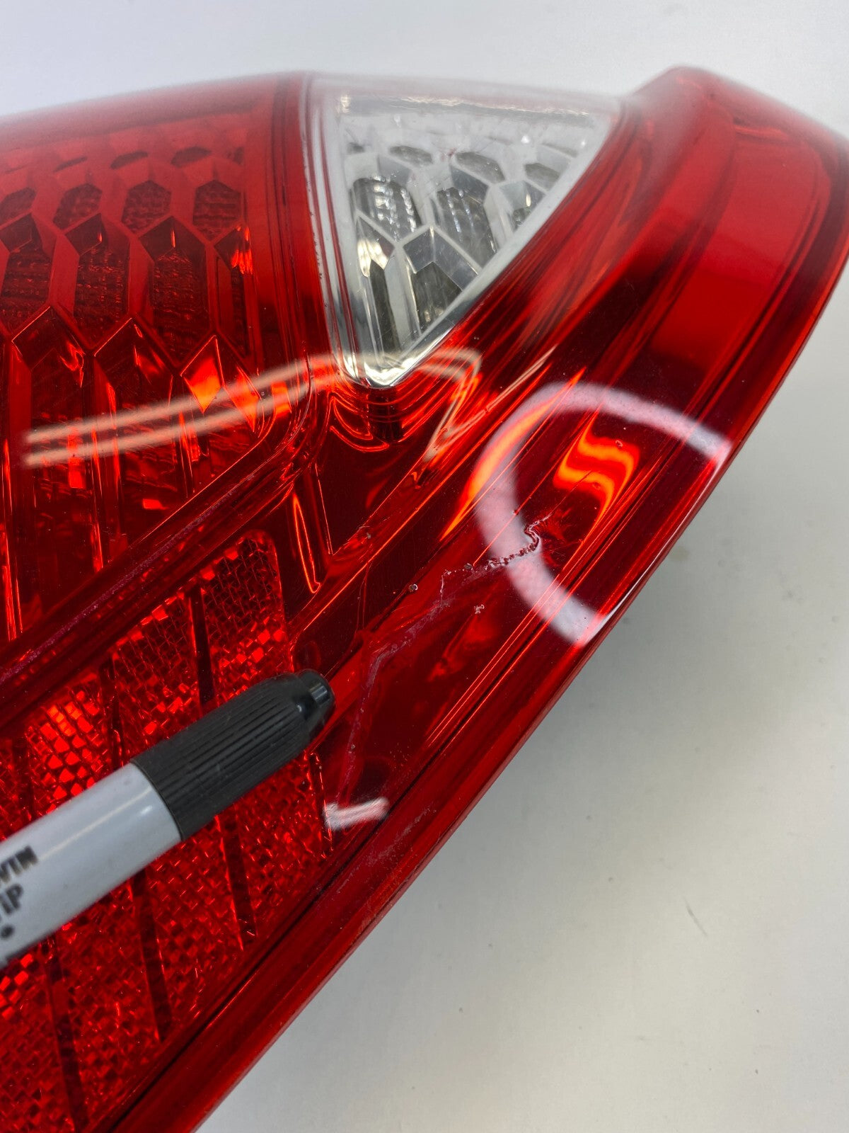 2010 2011 2012 Ford Fusion Sedan Rear Right Side Tail Light Taillight Lamp OEM