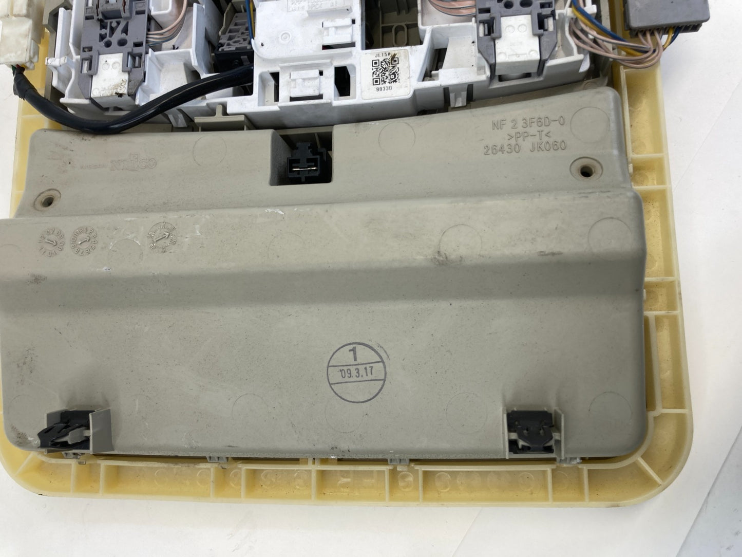 2009-2013 Infiniti G37 Sedan Overhead Console Dome Map Lamp w Sunroof Switch