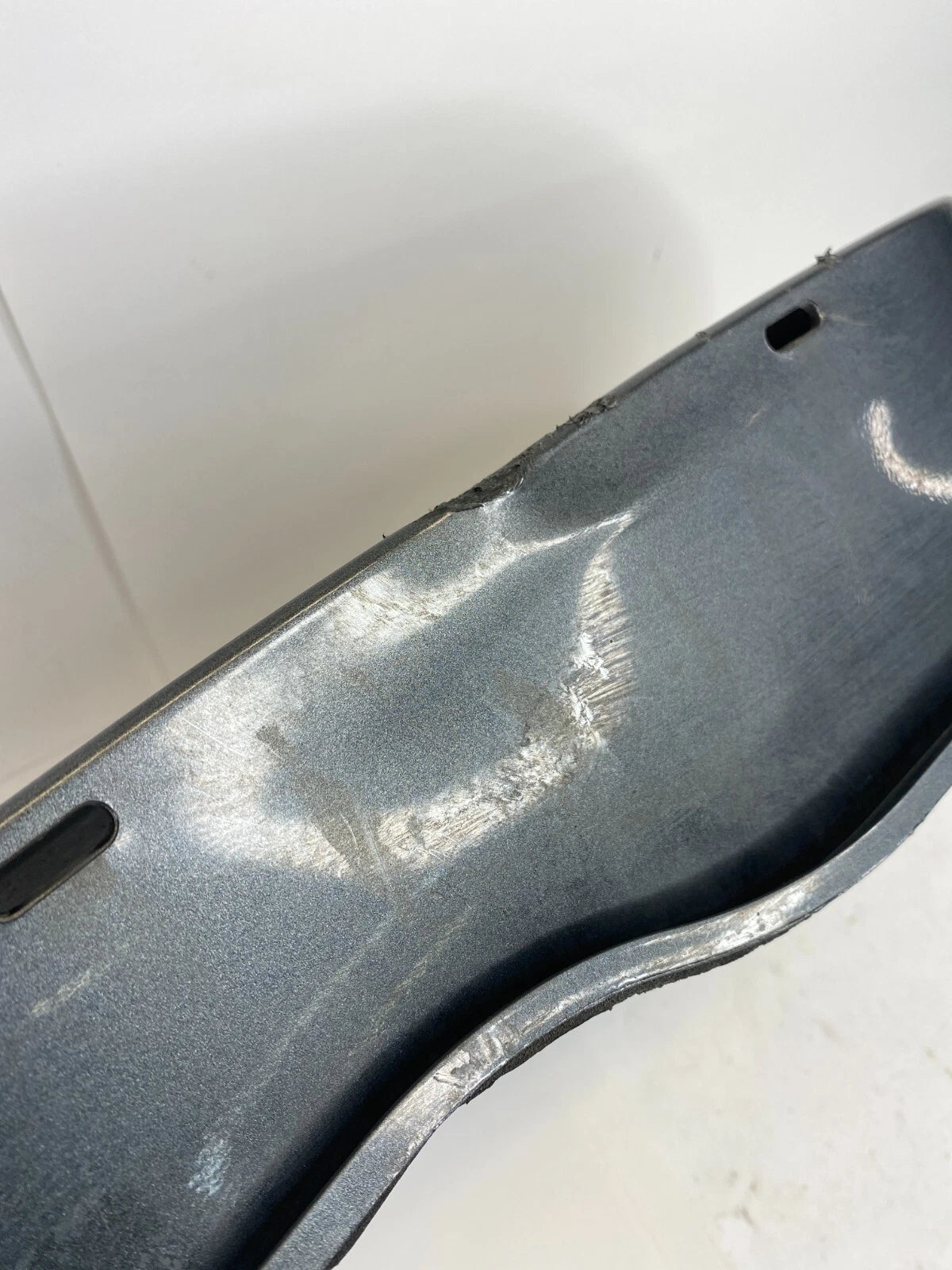 13-16 FORD FUSION SEDAN TRUNK LID LOWER PANEL MOLDING LICENSE TRIM DS7Z54423A42A