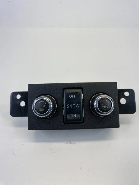 2009-2013 INFINITI G37 SEDAN CENTER CONSOLE SEAT HEATED OFF SNOW SWITCH BEZEL