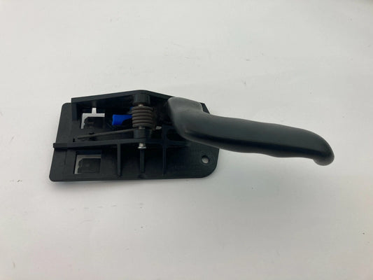 2001-2005 CHEVROLET CHEVY SILVERADO FRONT RIGHT PASSENGER INNER DOOR HANDLE OEM