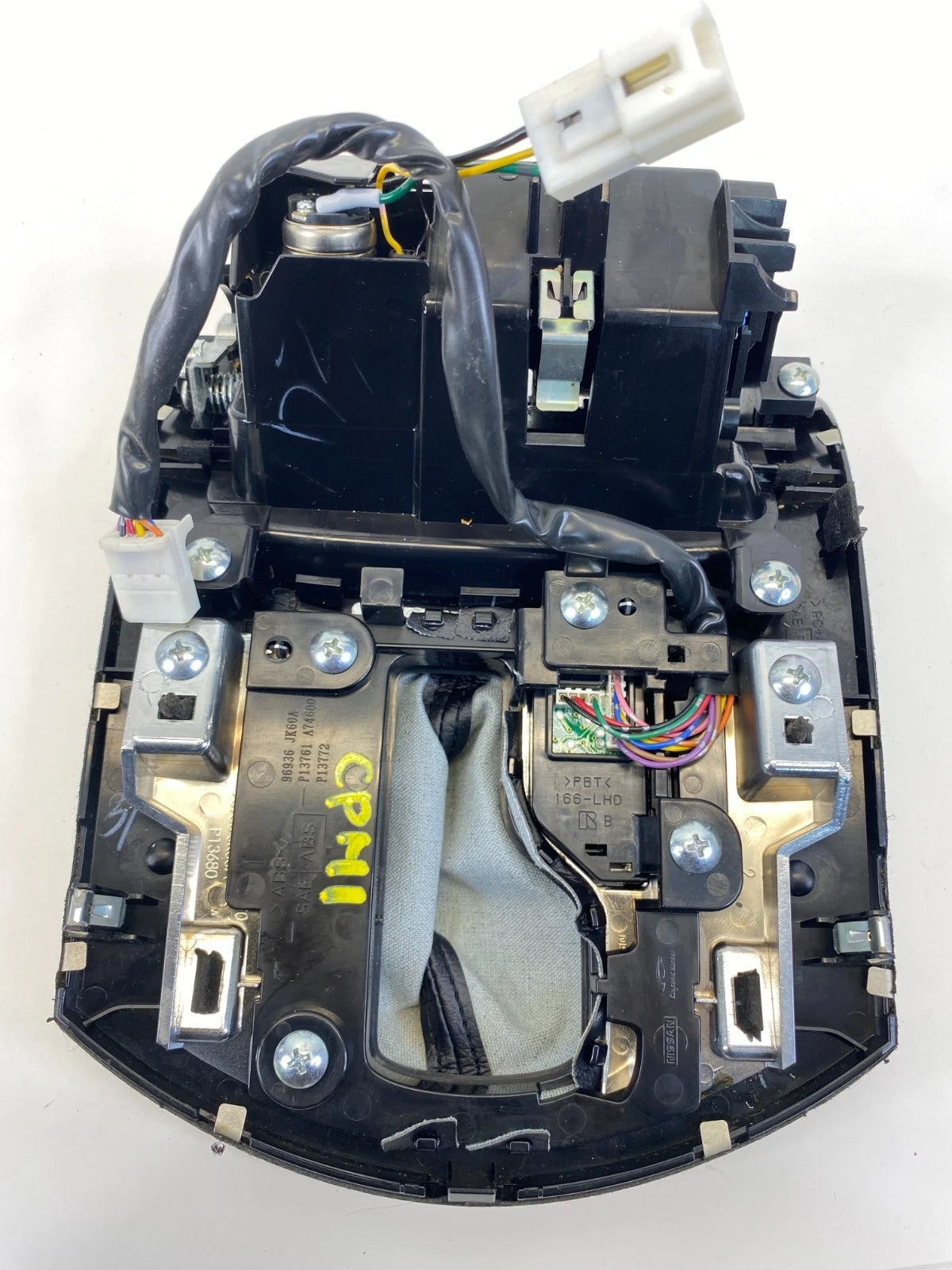 2007 2008 INFINITI G35 AUTIMATIC CENTER GEAR SHIFTER BEZEL TRIM 96936JK60A OEM