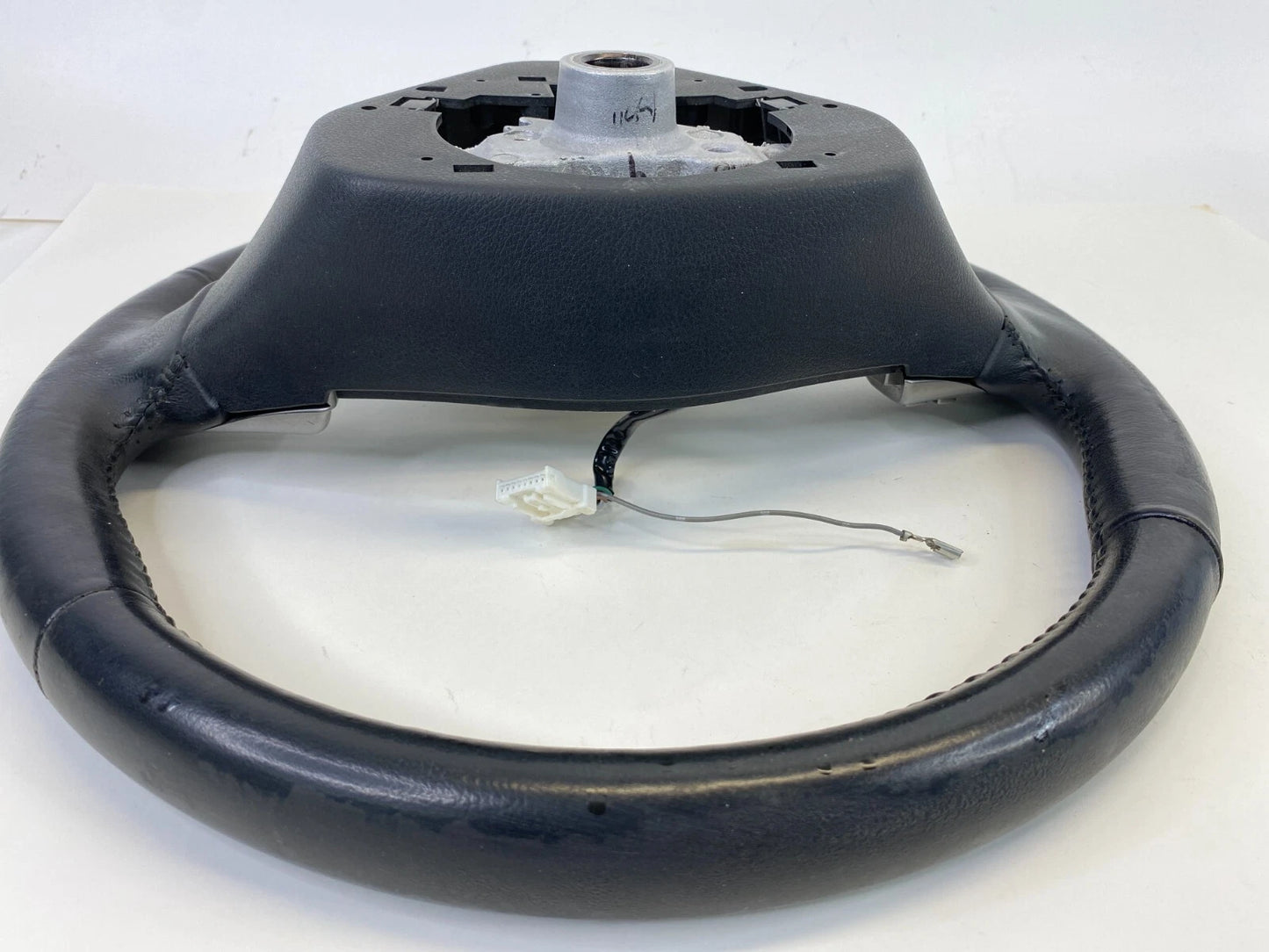 2008 2009 SUBARU OUTBACK LEGACY STEERING WHEEL W/ CRUISE CONTROL SWITCH OEM