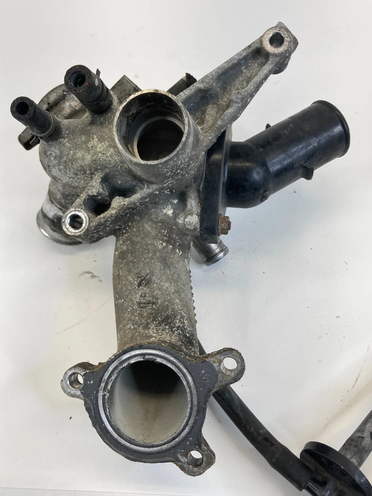 2007-2015 LEXUS GS350 3.5L V6 A/T THERMOSTAT HOUSING WATER OUTLET OEM