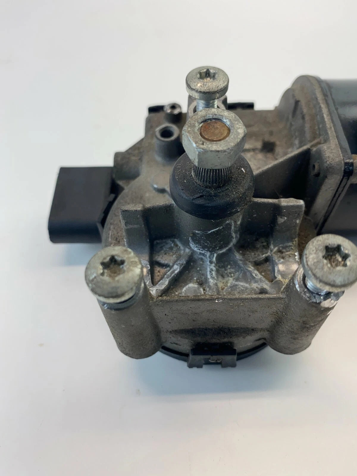2007 2008 2009 MAZDA 3 MAZDA3 SEDAN WINDSHIELD WIPER MOTOR ASSEMBLY OEM