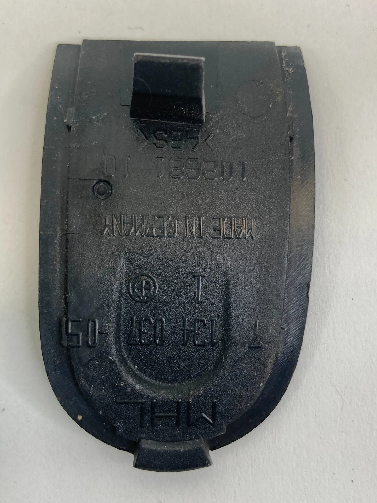 2006 BMW 330I 330XI LEFT SIDE BUMPER SUPPORT CAP COVERING 713403705 OEM