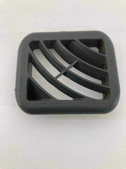 2002 2003 GMC ENVOY XL CENTER CONSOLE AC AIR VENT OUTLET GRILLE COVER BEZEL OEM